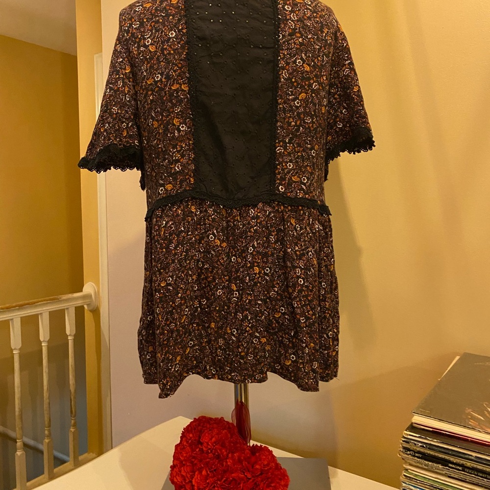 Knox Rose Black and Brown Lace Floral Blouse - Picture 4 of 9
